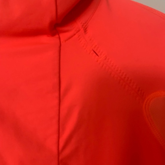 Lululemon half zip - Picture 4 of 8
